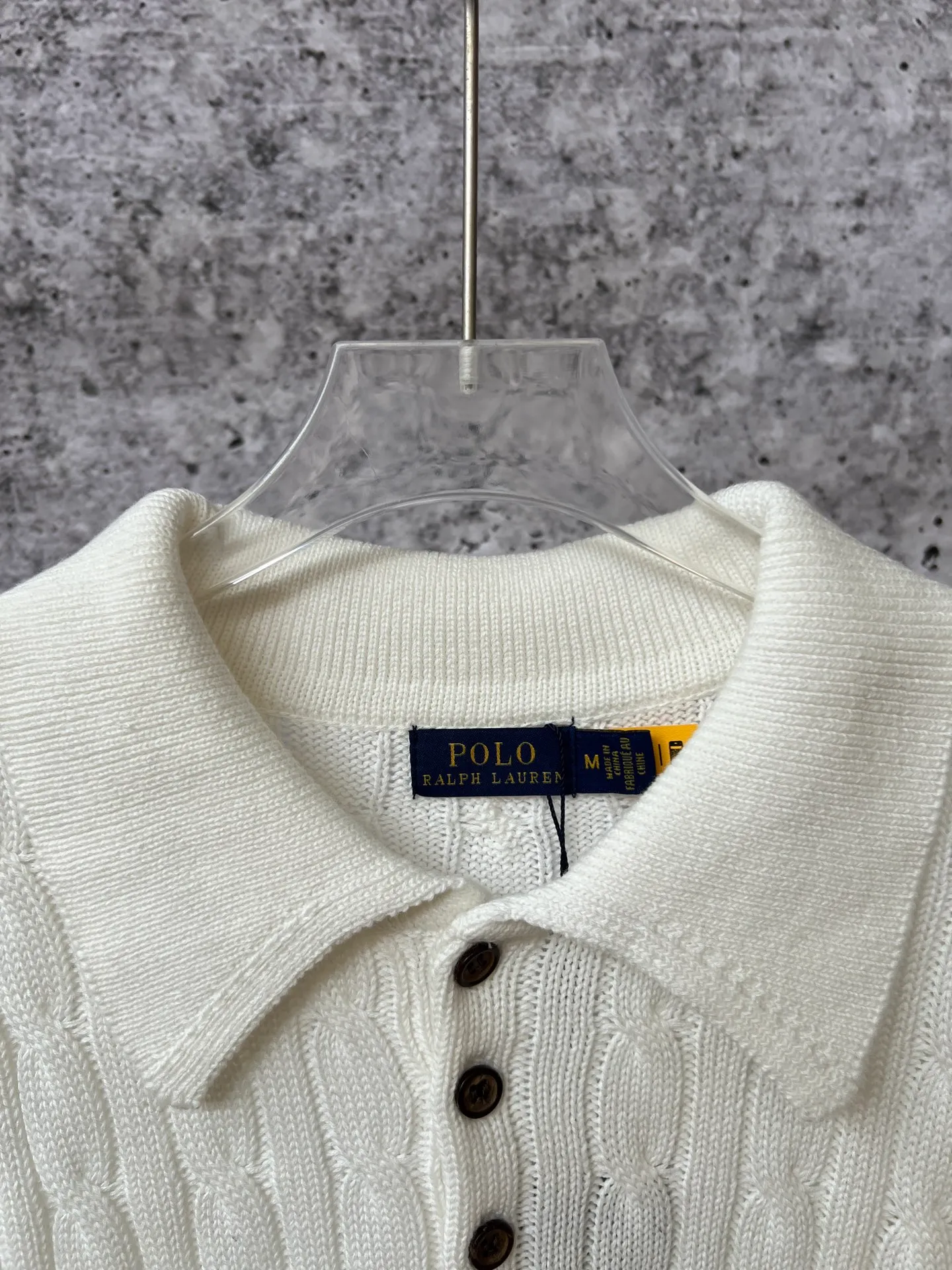 P240 Ralph Lauren fall lapel unisex polo sweater, made of the same pure cotton washed fabric as the original, all craftsmanship details restored to the original, buttoned lapel upper body with a lazy old money style